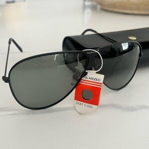 NWT Tasco polarized lenses Black Aviator Sunglasses with case and lens cloth